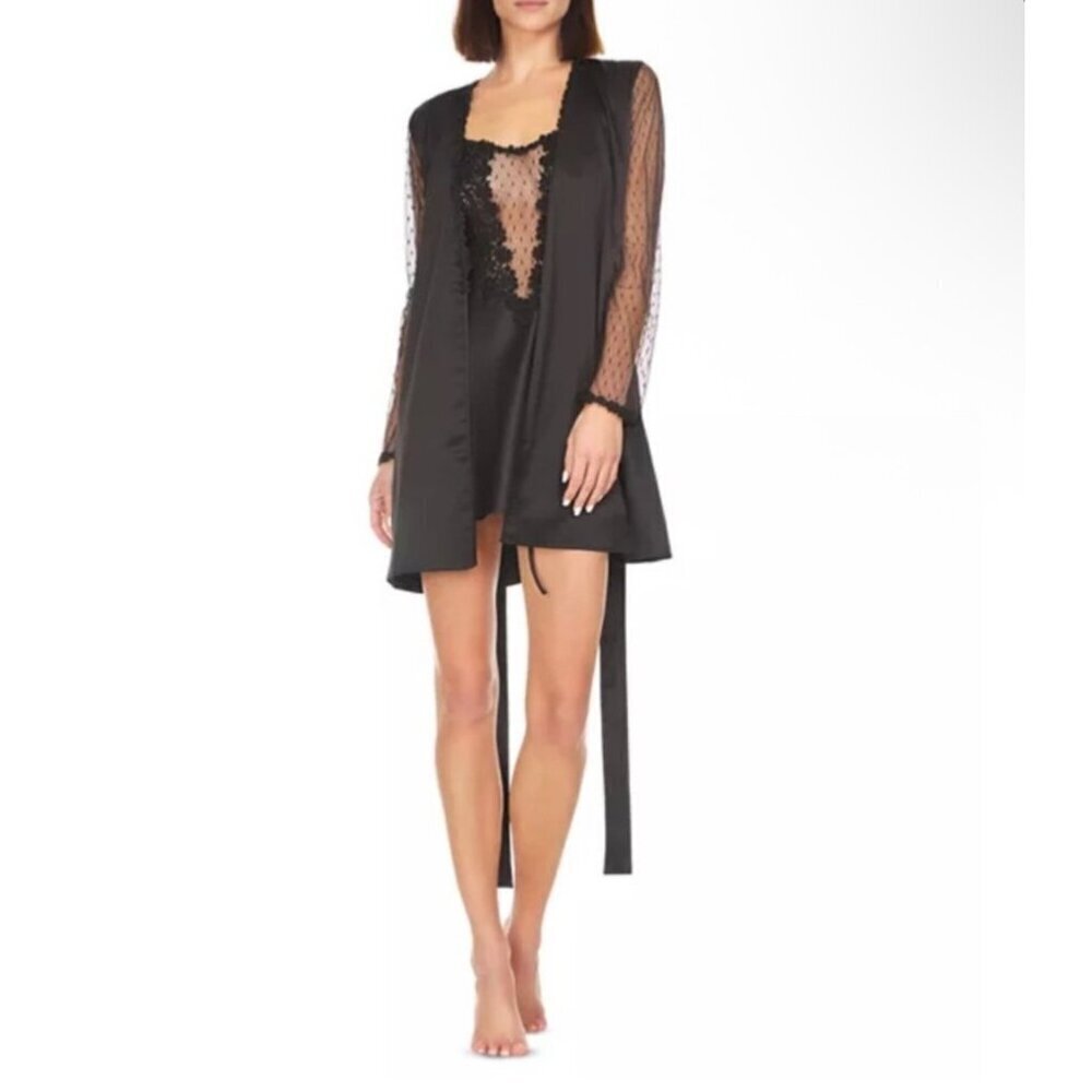 Flora Nikrooz NWT Showstopper lace / satin robe , black, Size M